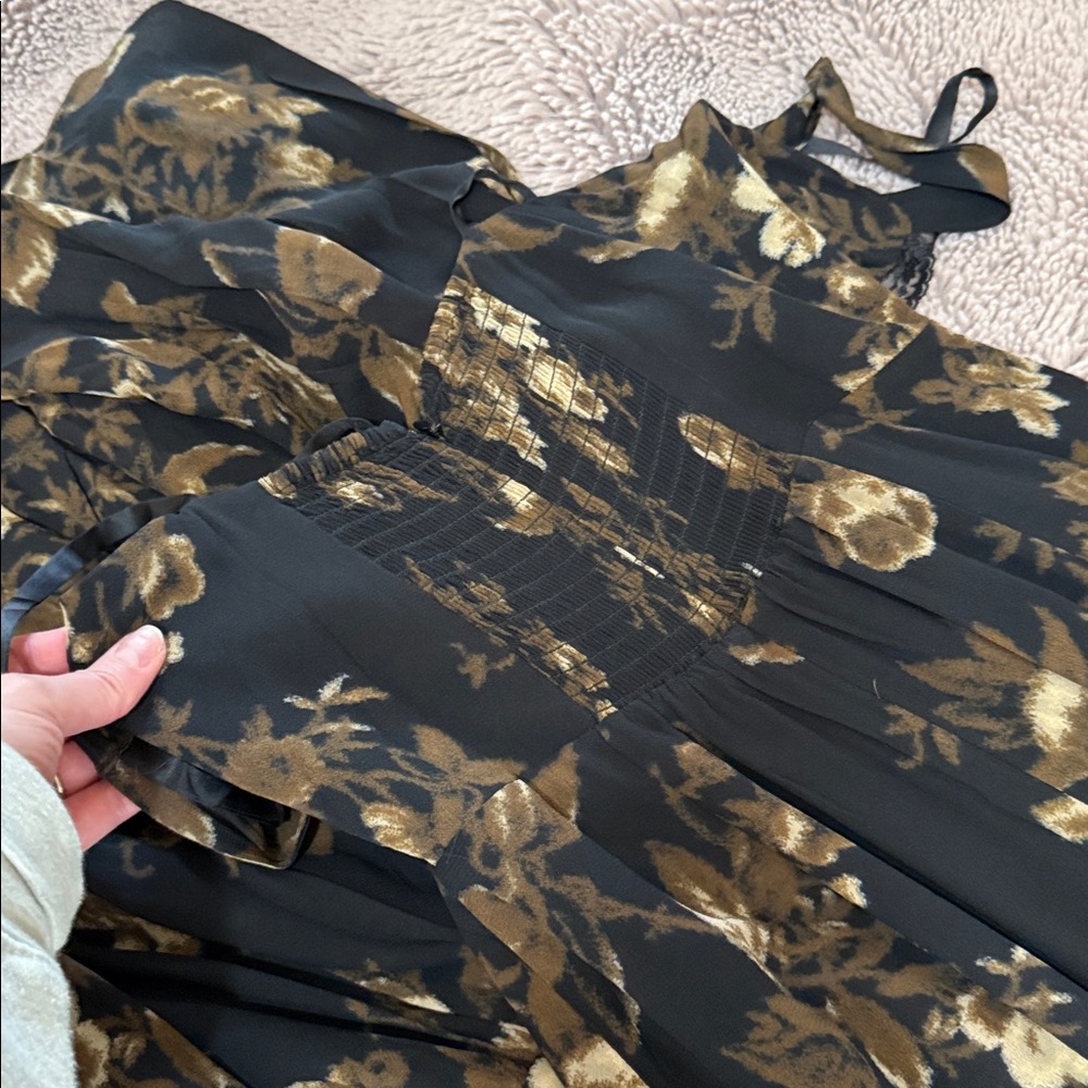 Reformation Black and Brown Floral Dress size 6 - Picture 5 of 8